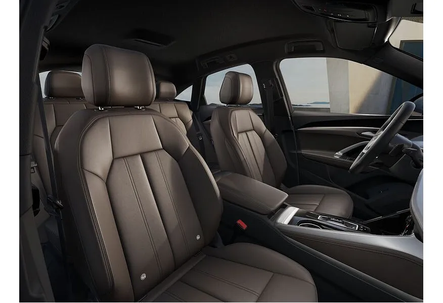 АВИЛОН - Audi Q5 2.0 TDI S tronic quattro (204 л.с.) Белый - slide 7