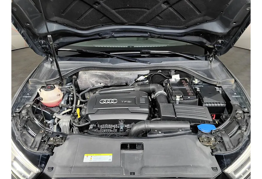 Audi Q3 2.0 TFSI S tronic quattro (180 л.с.) Sport Серый в АВИЛОН. Слайд №11