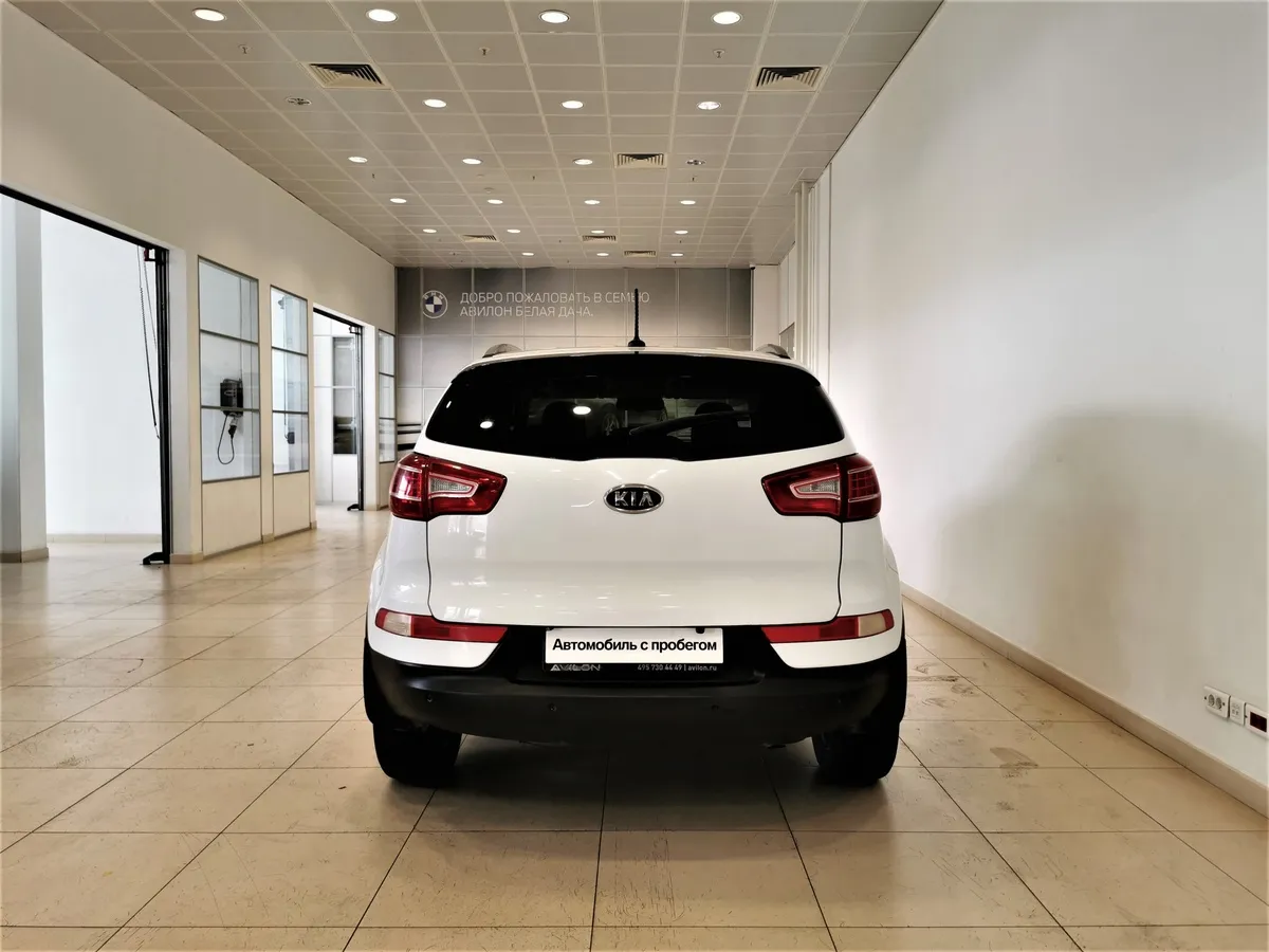 Kia Sportage 2.0 TD AT 4WD (136 л.с.) Белый в АВИЛОН. Слайд №8