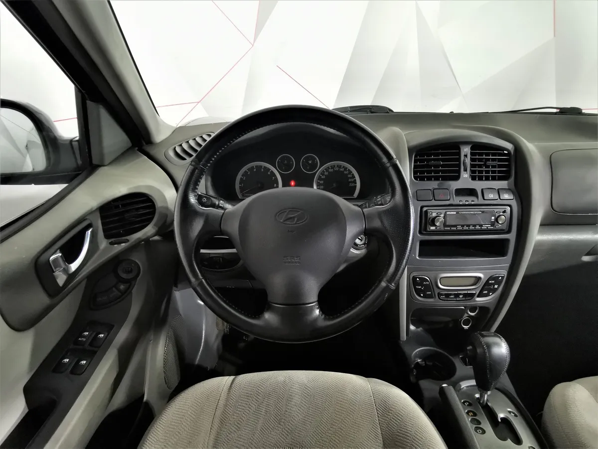 Hyundai Santa Fe 2.7 AT (173 л.с.) Черный в АВИЛОН. Слайд №18