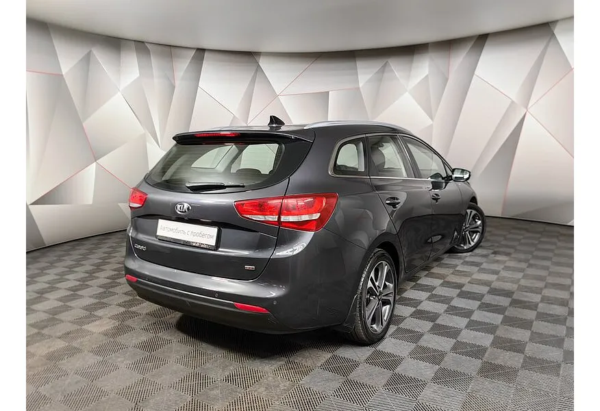 Kia Ceed 1.6 DCT (135 л.с.) Prestige Серый в АВИЛОН. Слайд №2