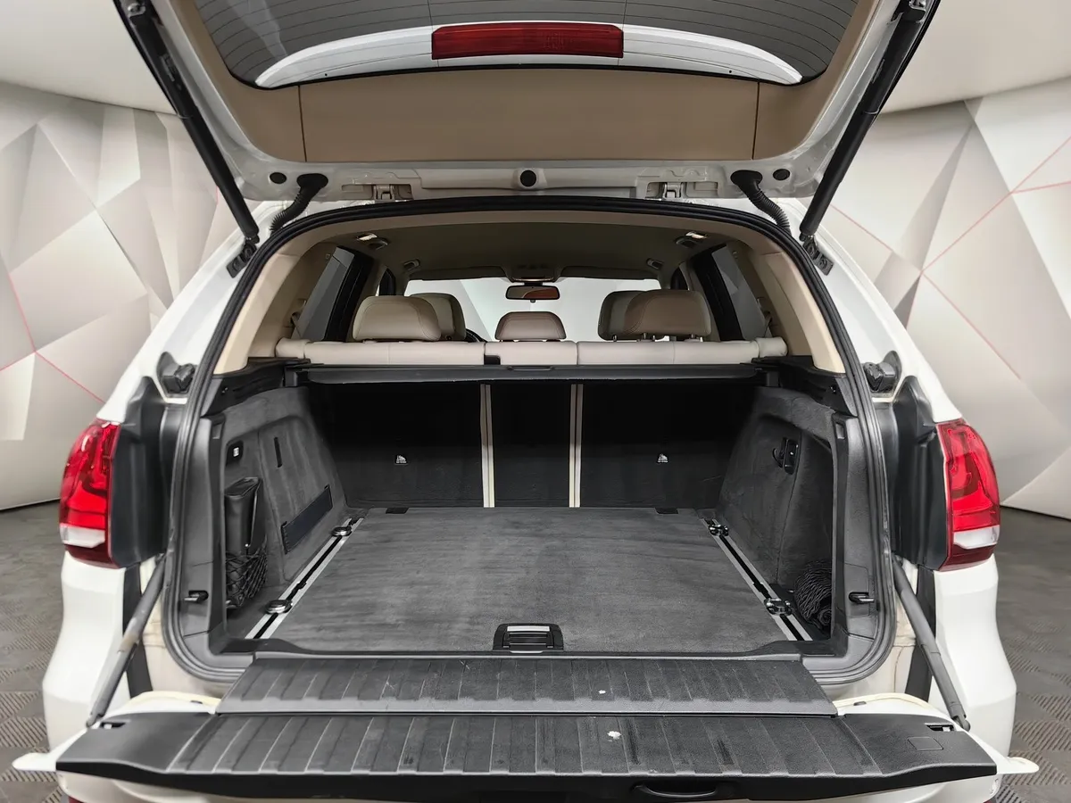 BMW X5 xDrive25d Steptronic (218 л.с.) Белый в АВИЛОН. Слайд №9