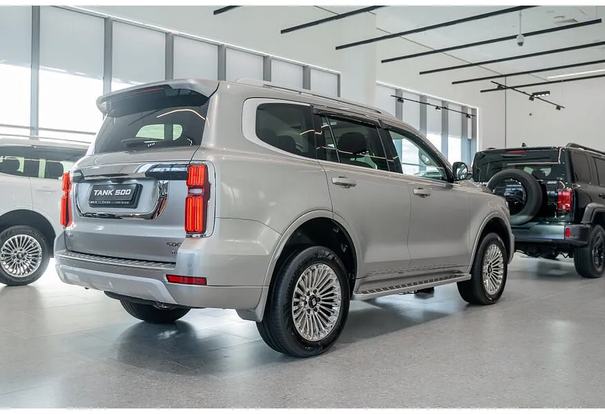 TANK 500 2.0 Turbo AT 4WD (299 л.с.) Сити Премиум Серебристый в АВИЛОН. Слайд №3