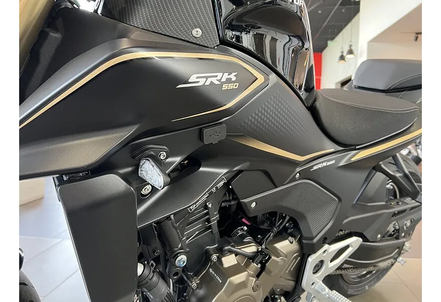 QJMOTOR SRK 550 554 см³ (56 л.с.) (56) 554 Черный в АВИЛОН. Слайд №16 QJMOTOR SRK 550 554 см³ (56 л.с.) (56) 554 Черный в АВИЛОН. Слайд №16