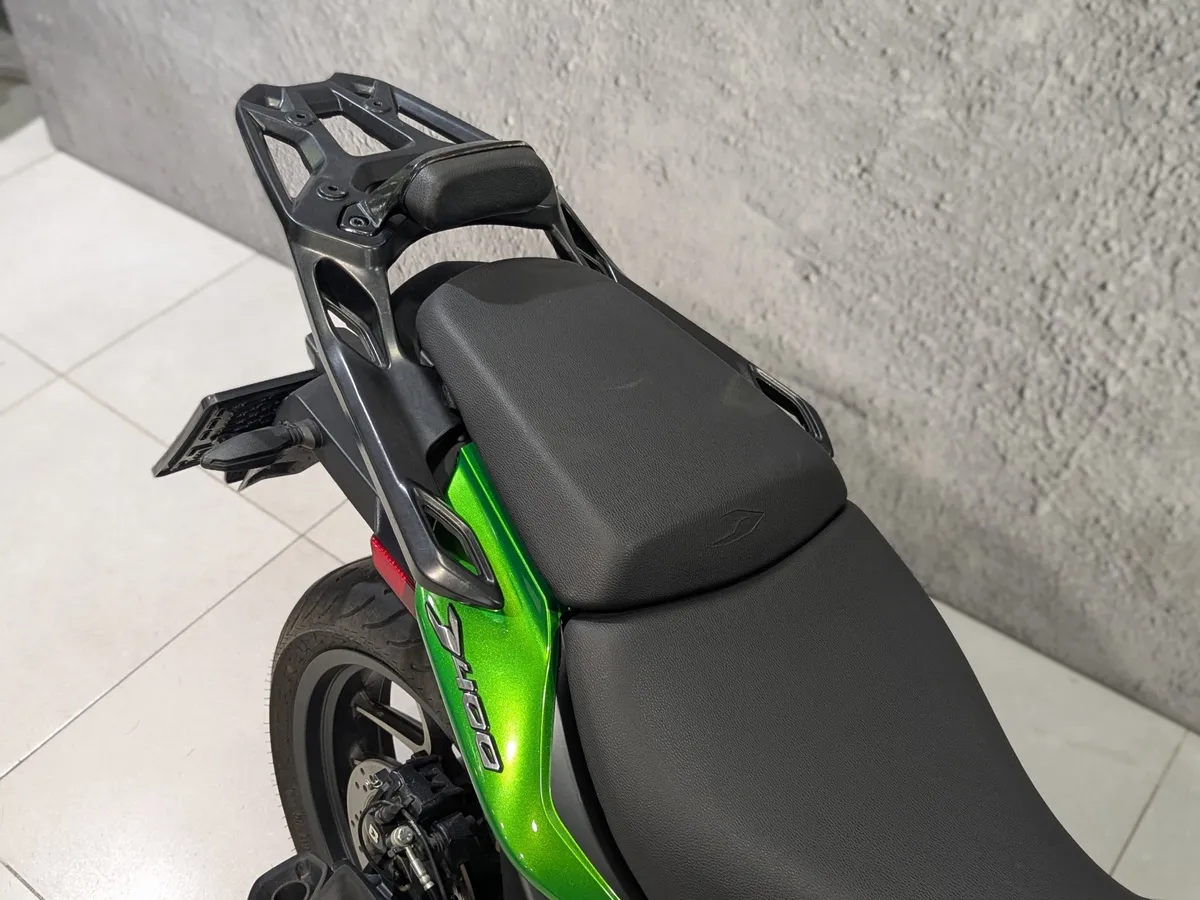 BAJAJ Dominar 400 400 см³ (40 л.с.) 400 Зеленый в АВИЛОН. Слайд №3