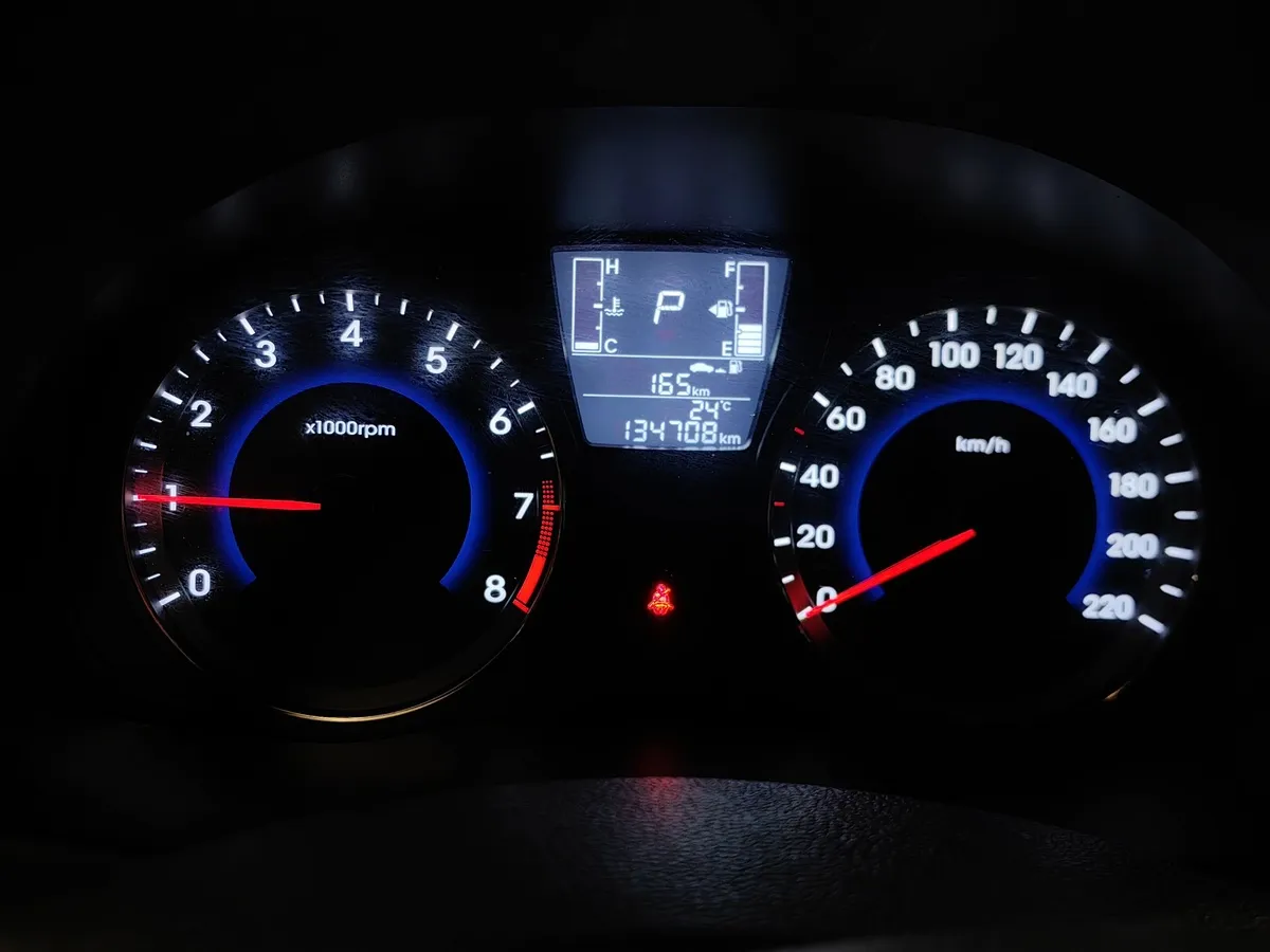 Hyundai Solaris 1.6 AT (123 л.с.) Белый в АВИЛОН. Слайд №18