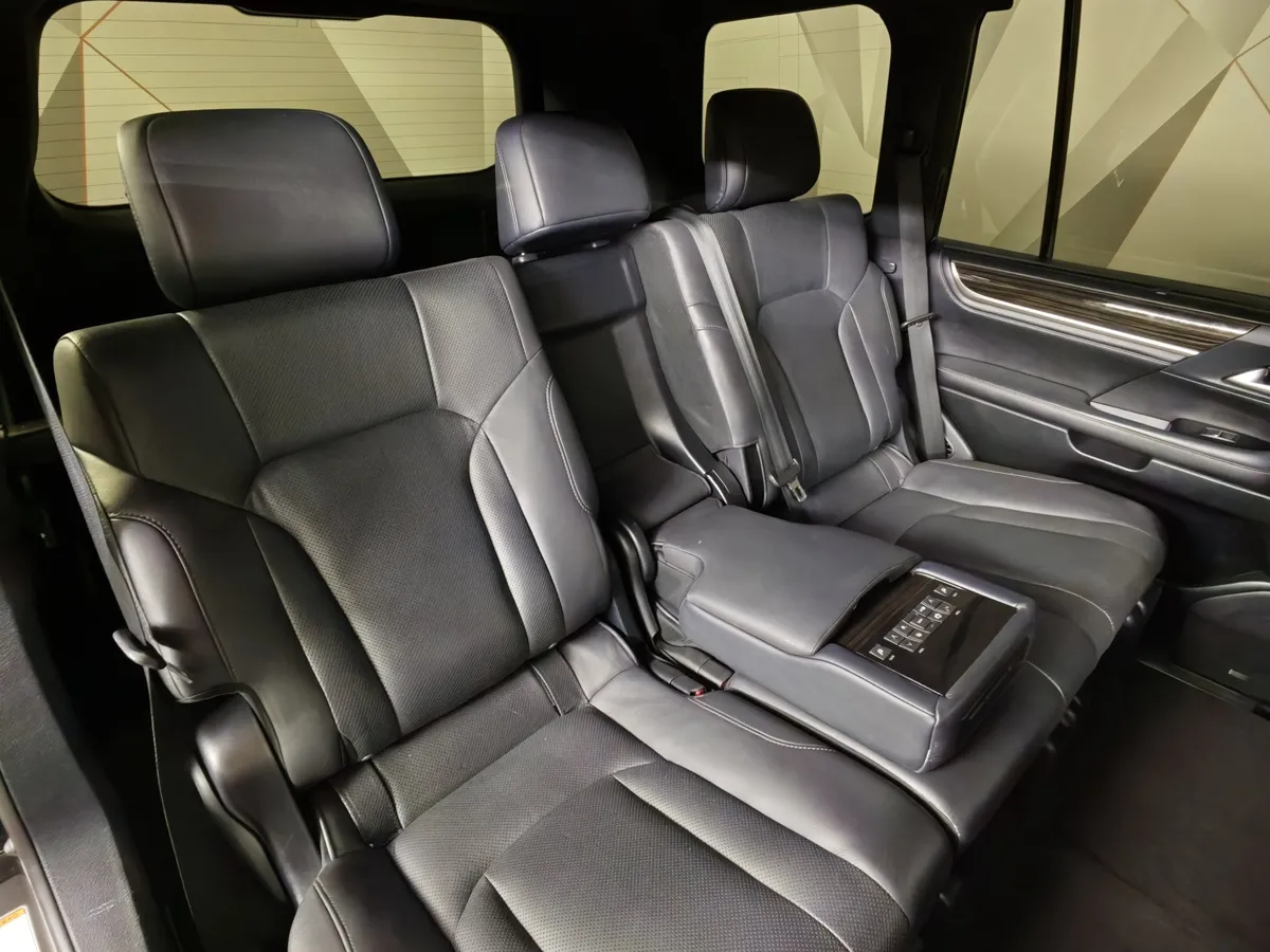 Lexus LX 450d AT (272 л.с.) Черный в АВИЛОН. Слайд №17