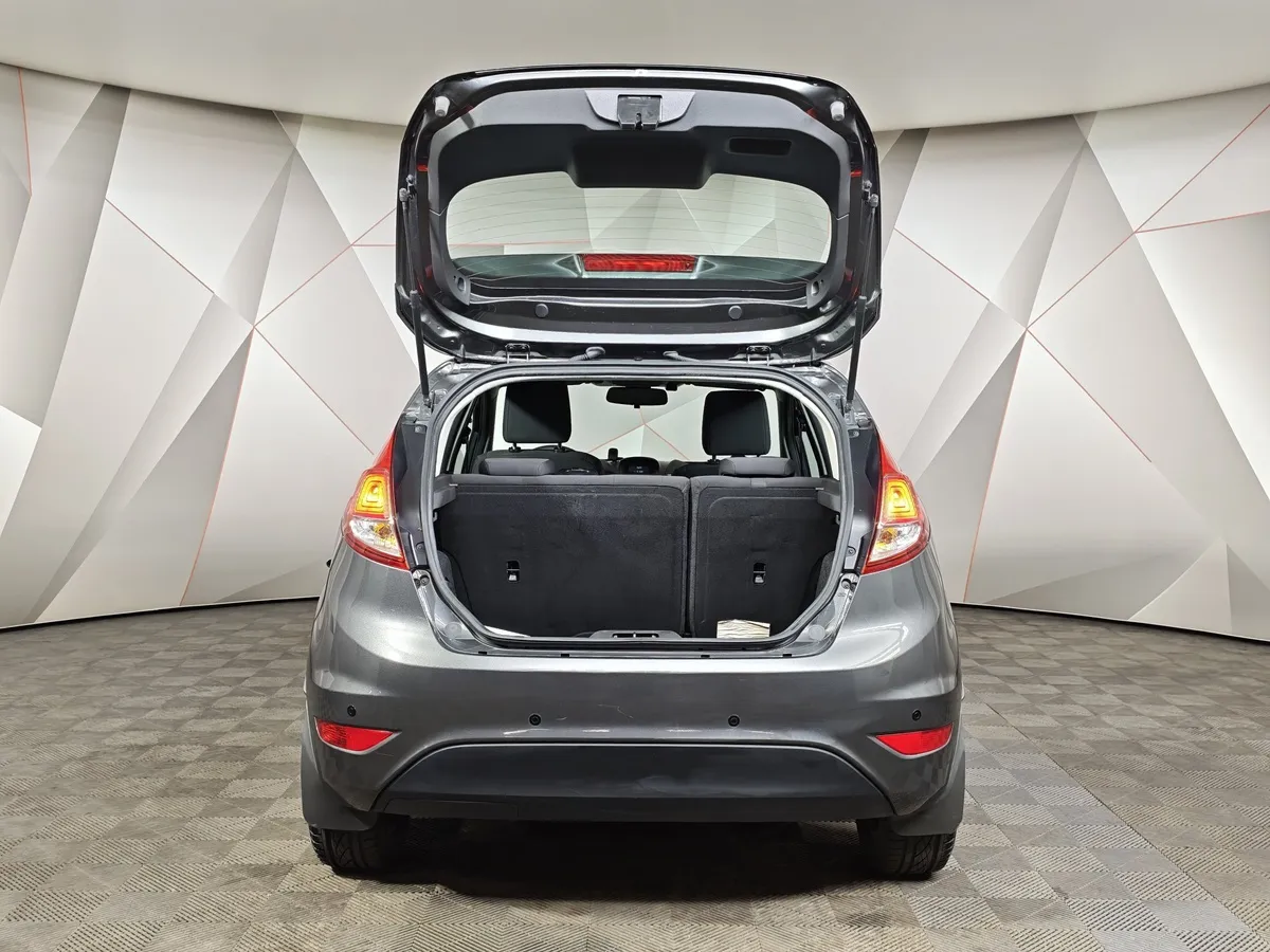 Ford Fiesta 1.4 MT (80 л.с.) Ghia Серый в АВИЛОН. Слайд №12