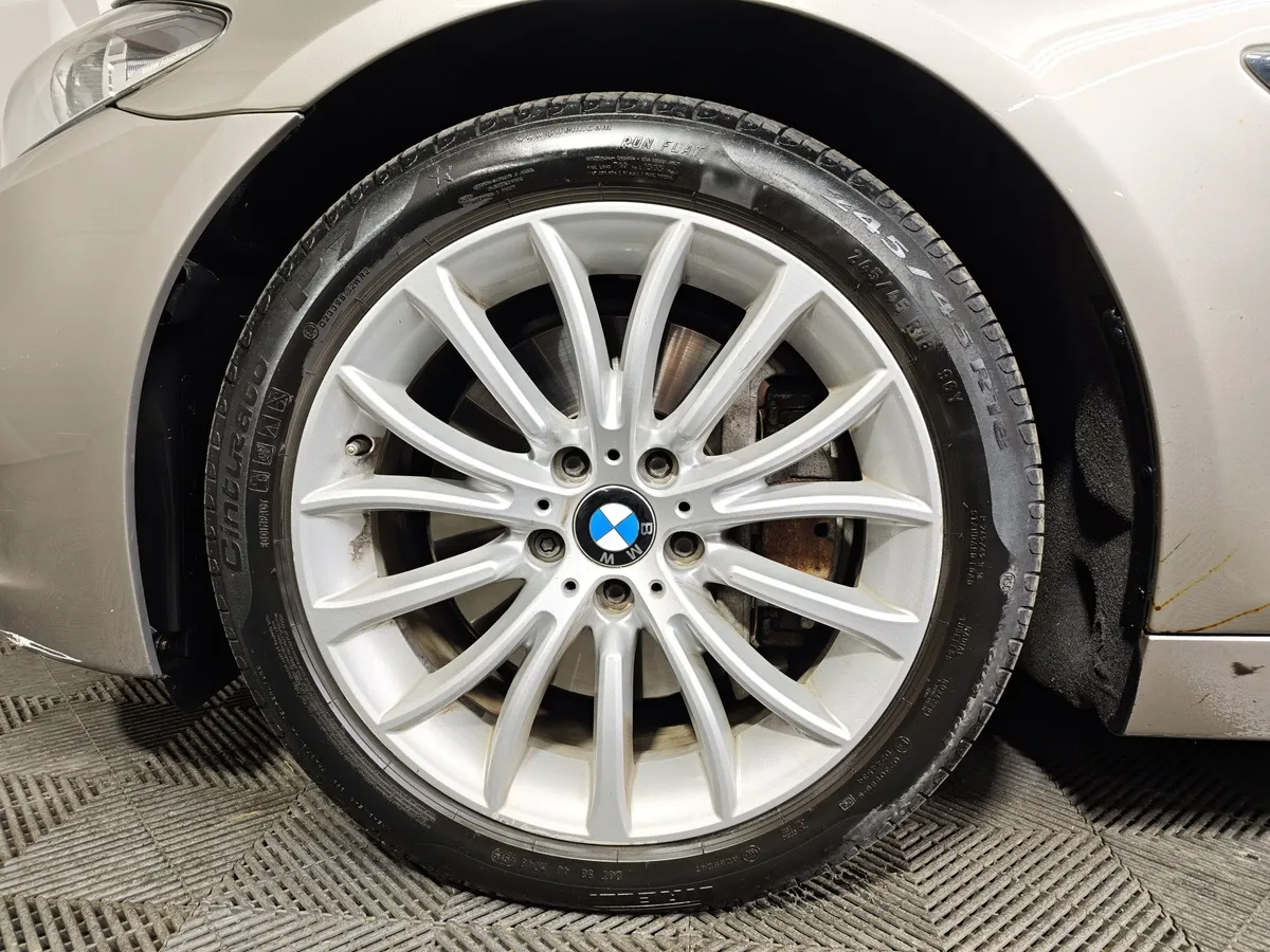 BMW 5 серия 530d xDrive Steptronic (258 л.с.) Бежевый в АВИЛОН. Слайд №7