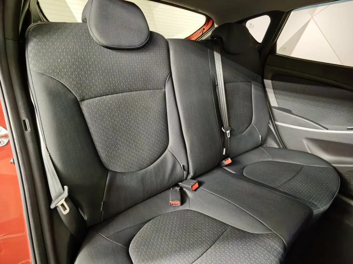 Hyundai Solaris 1.6 AT (123 л.с.) Comfort Красный в АВИЛОН. Слайд №15