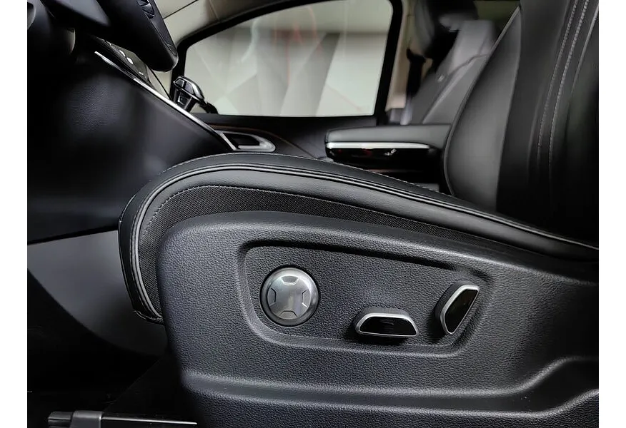 Hongqi HQ9 2.0 AT (245 л.с.) Deluxe Фиолетовый в АВИЛОН. Слайд №22