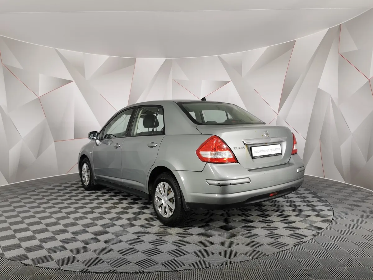 Nissan Tiida 1.6 AT (110 л.с.) Серый в АВИЛОН. Слайд №4