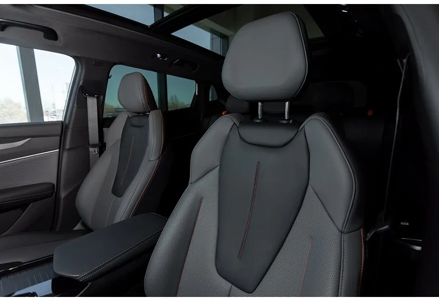 Geely Cityray 1.5T 7DCT 2WD (150 л.с.) Flagship Белый в АВИЛОН. Слайд №8