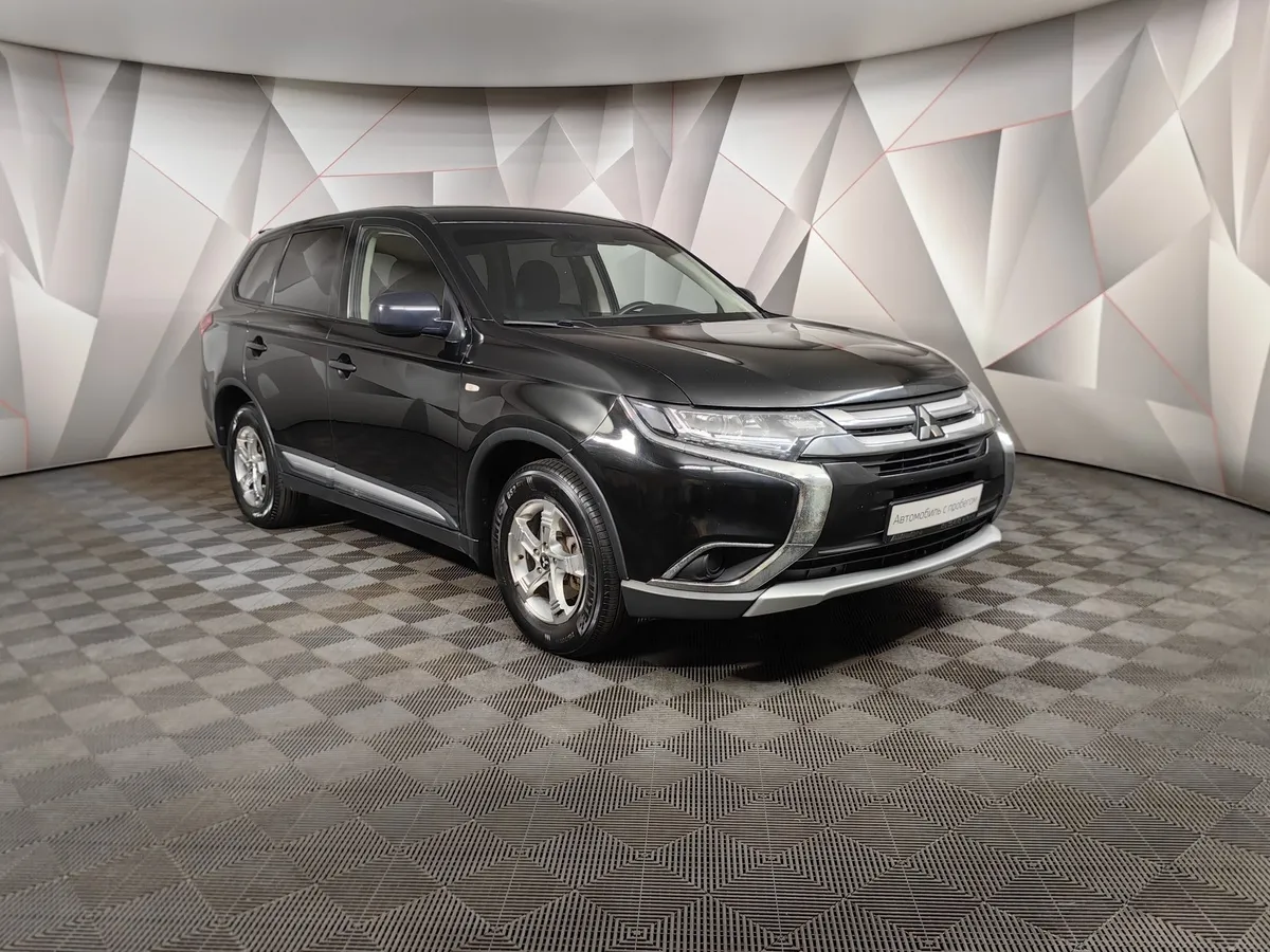 Mitsubishi Outlander 2.0 CVT (146 л.с.) Invite Черный в АВИЛОН. Слайд №3