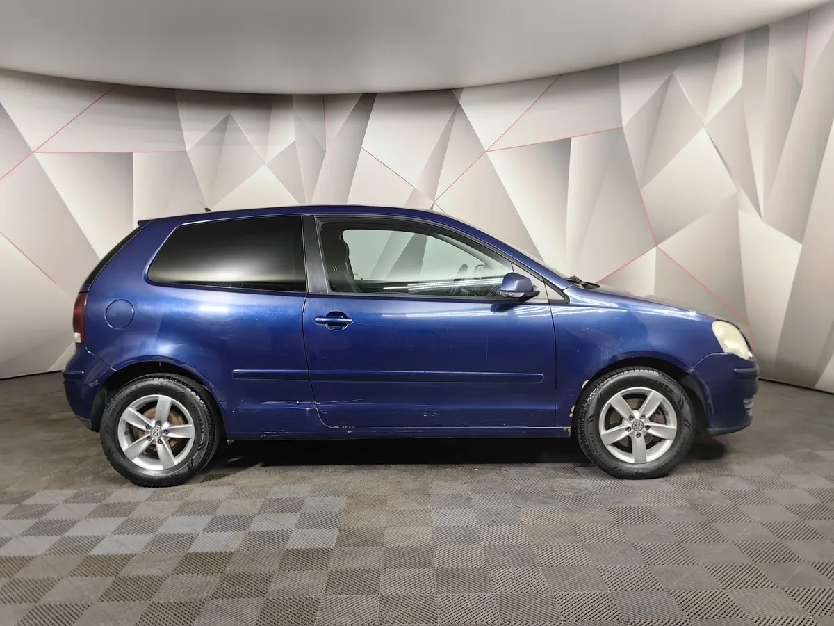 Volkswagen Polo 1.2 MT (60 л.с.) Trendline Синий в АВИЛОН. Слайд №6