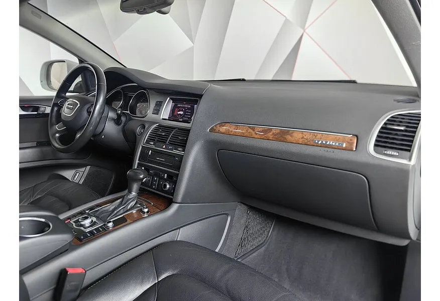 Audi Q7 3.0 TDI tiptronic quattro (245 л.с.) Белый в АВИЛОН. Слайд №13