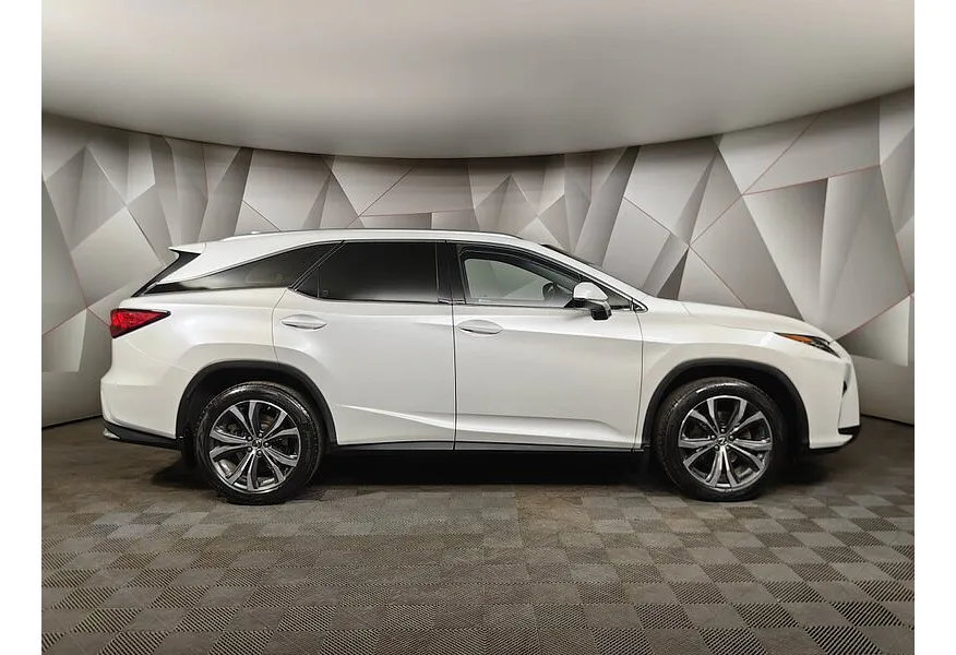 Lexus RX 350 AT AWD (300 л.с.) Premium Белый в АВИЛОН. Слайд №6