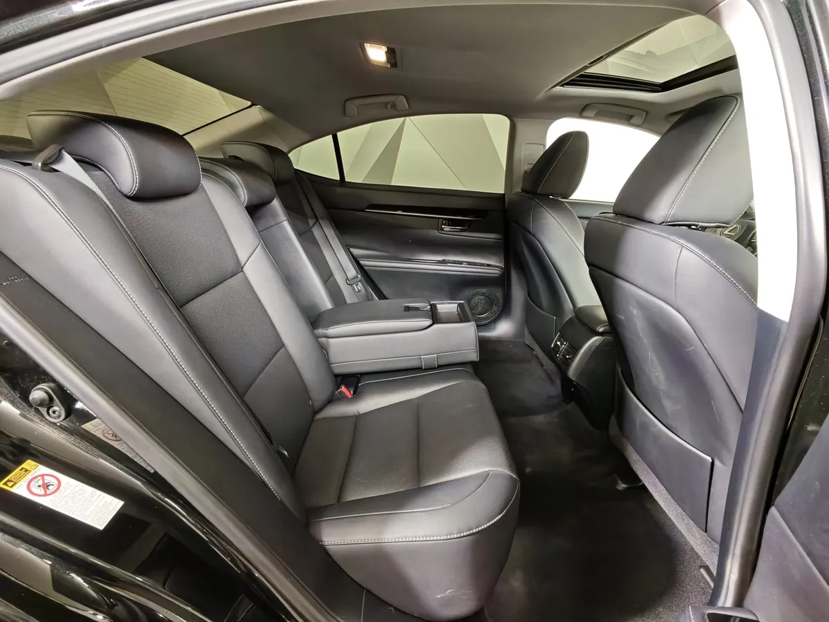 Lexus ES 200 AT (150 л.с.) Черный в АВИЛОН. Слайд №16