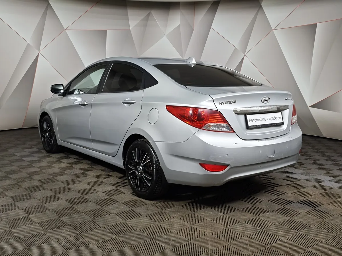 Hyundai Solaris 1.6 AT (123 л.с.) Special Edition Серый в АВИЛОН. Слайд №4