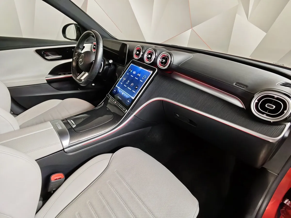 Mercedes-Benz C-Класс C 200 4MATIC (197 л.с.) Sport Красный в АВИЛОН. Слайд №13