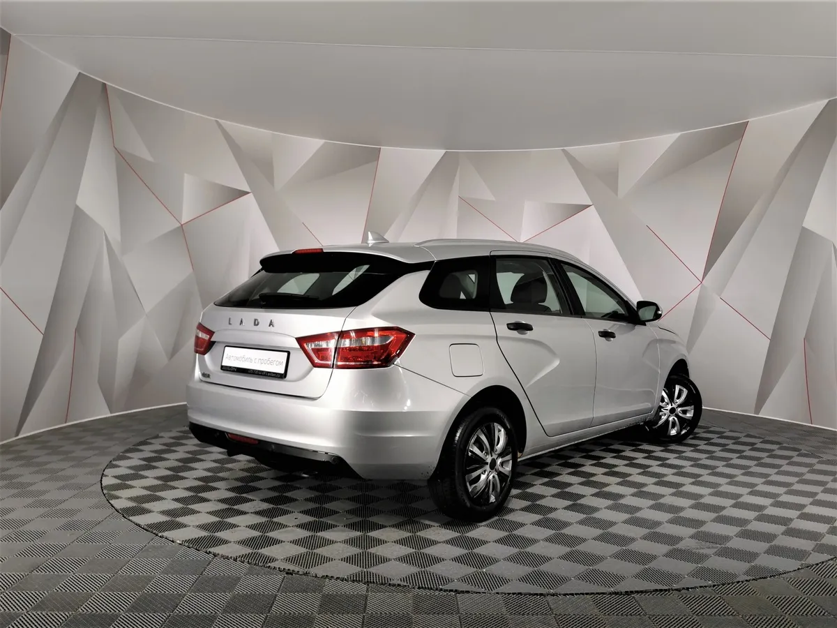 ВАЗ (Lada) Vesta 1.6 MT (106 л.с.) Comfort Winter Серый в АВИЛОН. Слайд №2