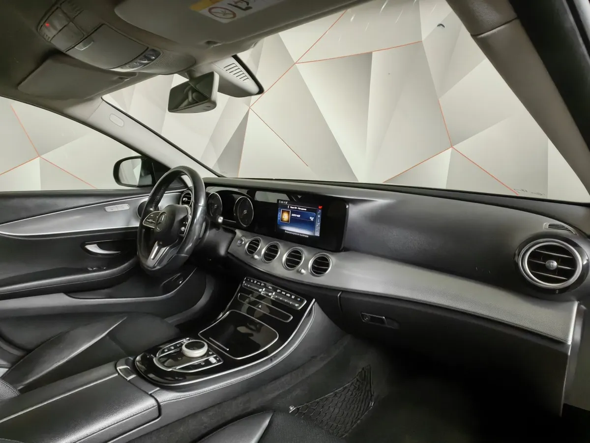 Mercedes-Benz E-Класс E 200 d 9G-TRONIC (150 л.с.) Premium Черный в АВИЛОН. Слайд №12