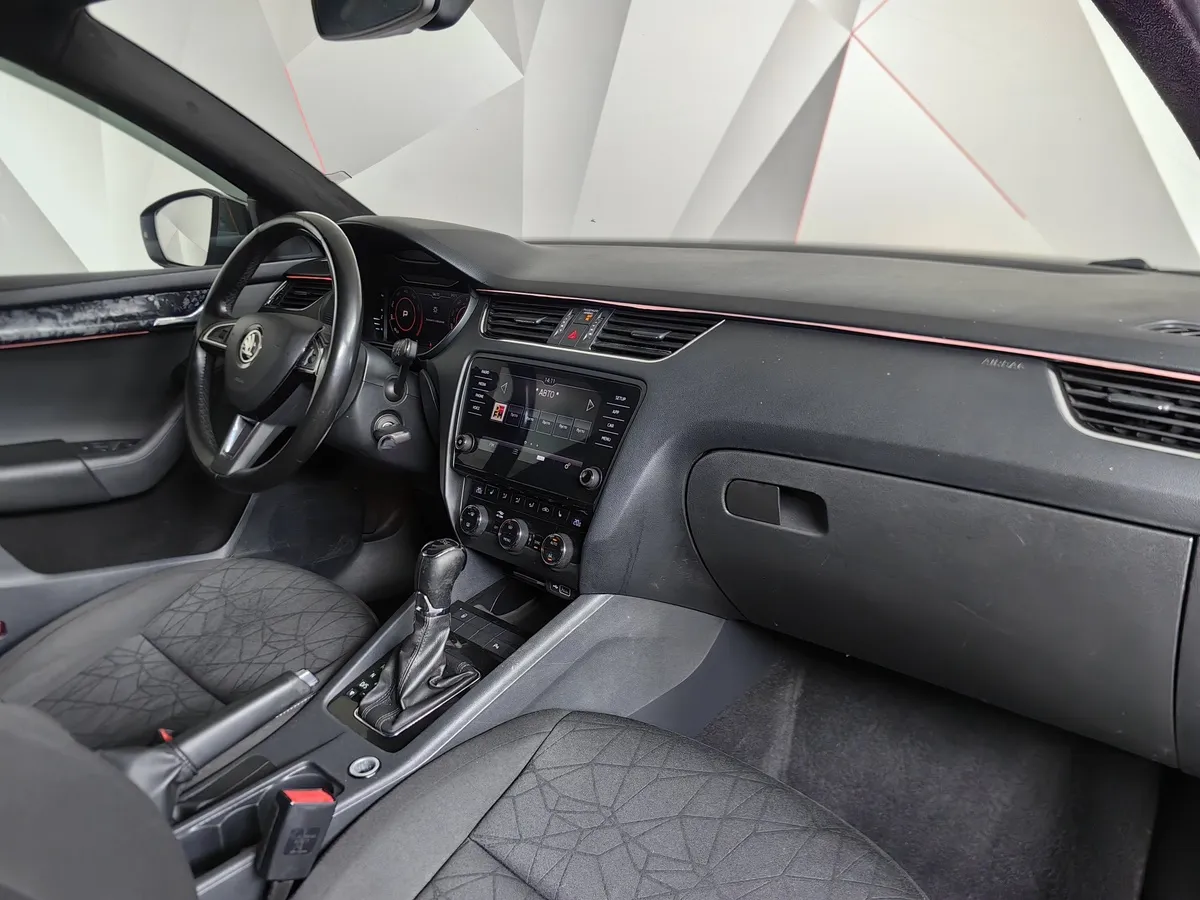 Skoda Octavia 1.8 TSI DSG (180 л.с.) Серый в АВИЛОН. Слайд №13