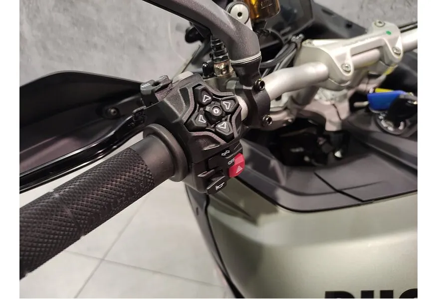 Ducati Multistrada V2 937 см³ (113 л.с.) (113) 937 Зеленый в АВИЛОН. Слайд №8