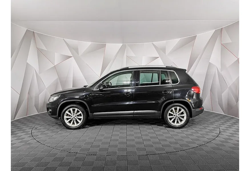 Volkswagen Tiguan 2.0 TDI 4Motion AT (140 л.с.) Track & Field Черный в АВИЛОН. Слайд №5