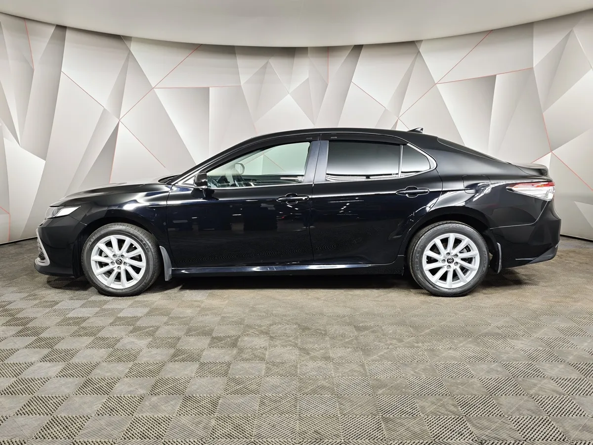 Toyota Camry 2.5 AT (200 л.с.) Черный в АВИЛОН. Слайд №5