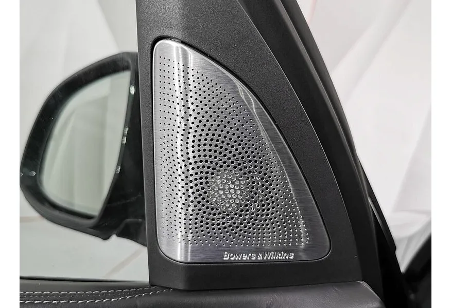 LIVE. Слайд №19