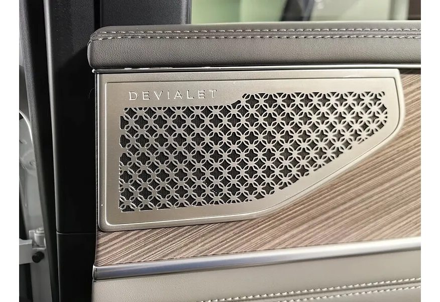 Denza N9 2.0h 8AT 2WD (925 л.с.) Premium Белый в АВИЛОН. Слайд №27