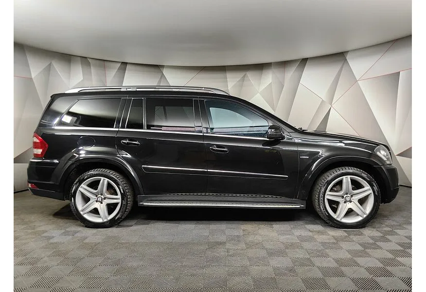 Mercedes-Benz GL 350 CDI BlueEFFICIENCY 7G-Tronic 4MATIC (224 л.с.) Черный в АВИЛОН. Слайд №6
