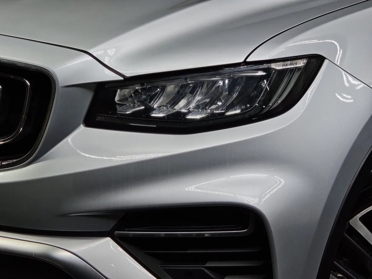 Geely Atlas Pro 1.5T 7DCT AWD (177 л.с.) Luxury Серый в АВИЛОН. Слайд №10