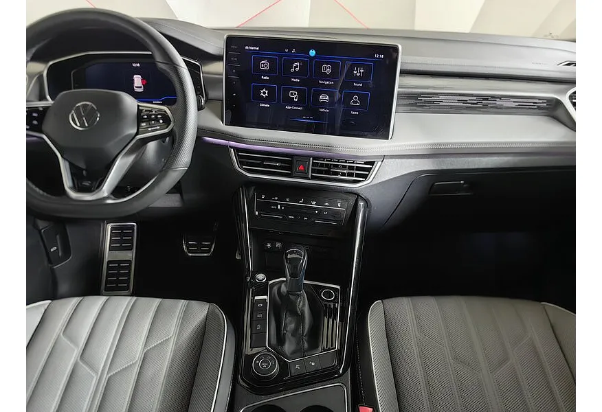 Volkswagen Tayron 2.0 7DSG AWD (220 л.с.) R-Line Pro Черный в АВИЛОН. Слайд №10