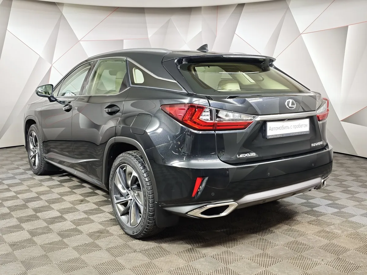 Lexus RX 200t AT AWD (238 л.с.) Luxury Черный в АВИЛОН. Слайд №4