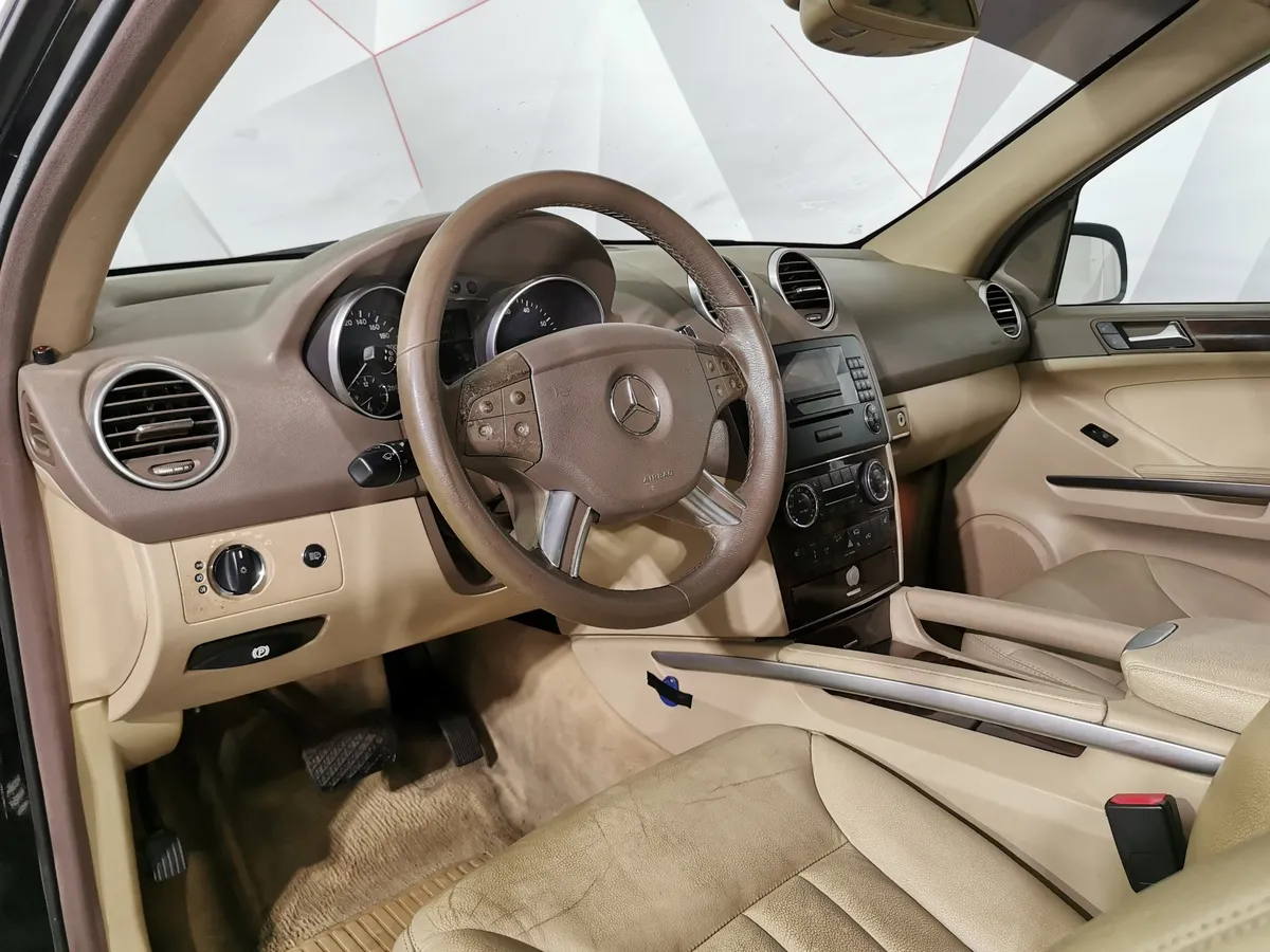 Mercedes-Benz M-Класс ML 350 7G-Tronic (272 л.с.) Черный в АВИЛОН. Слайд №17