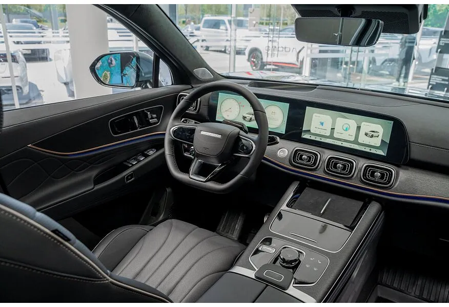 JAECOO J8 2.0 DCT 4WD (249 л.с.) Комфорт Черный в АВИЛОН. Слайд №7