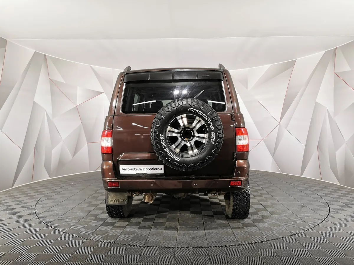 УАЗ Patriot 2.7 MT (135 л.с.) Коричневый в АВИЛОН. Слайд №8