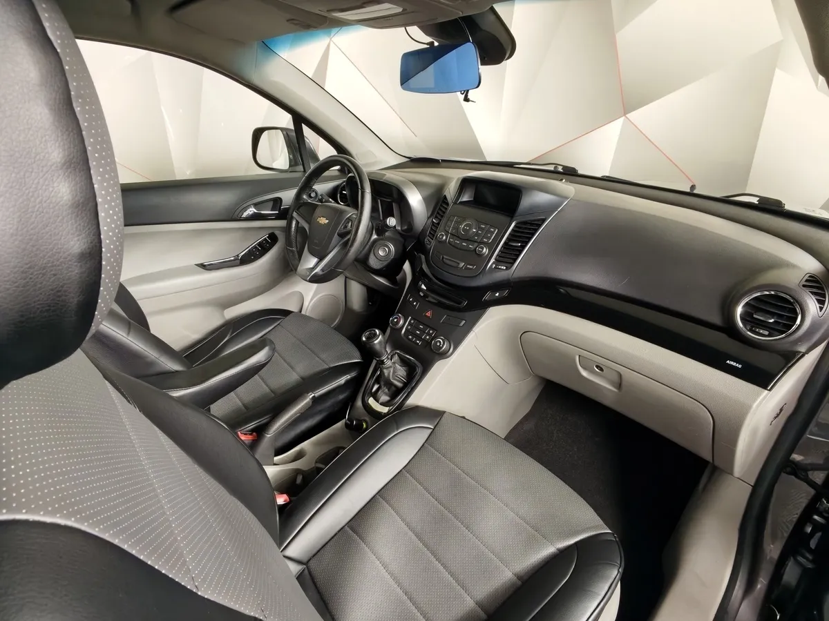 Chevrolet Orlando 1.8 MT (141 л.с.) Серый в АВИЛОН. Слайд №13