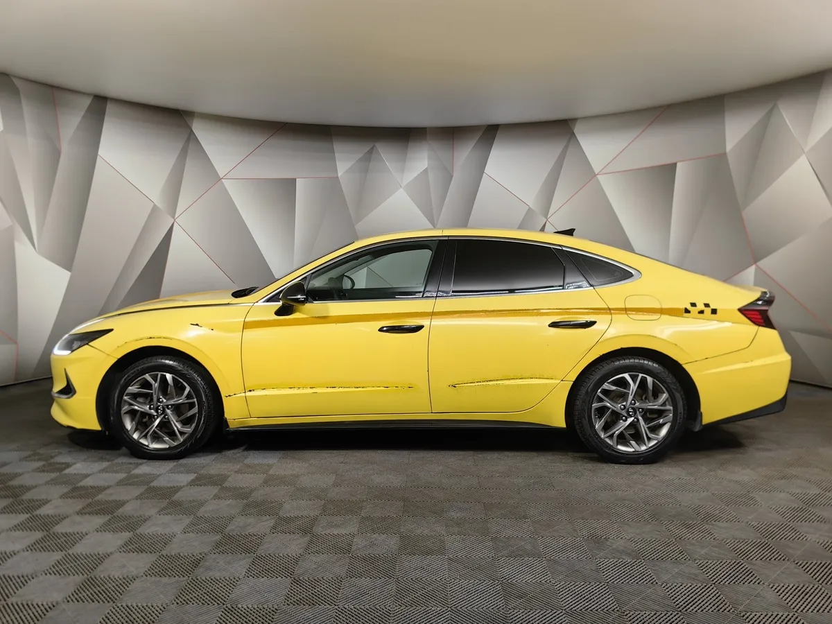 Hyundai Sonata 2.0 MPI (150 л.с.) Classic Желтый в АВИЛОН. Слайд №5