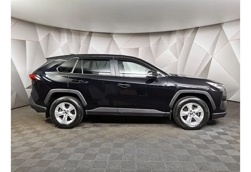 Toyota RAV4 2.0i MT (149 л.с.) Черный в АВИЛОН. Слайд №6