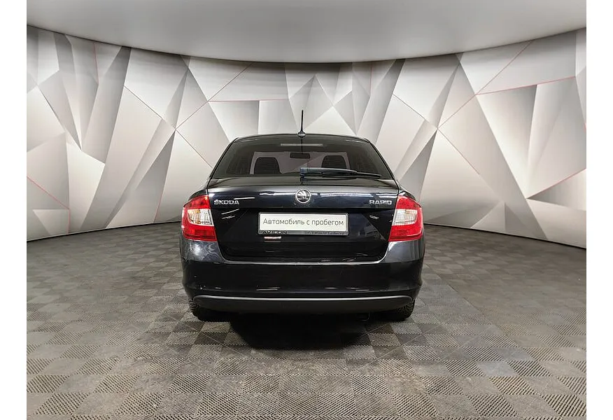 Skoda Rapid 1.6 AT (110 л.с.) Черный в АВИЛОН. Слайд №8
