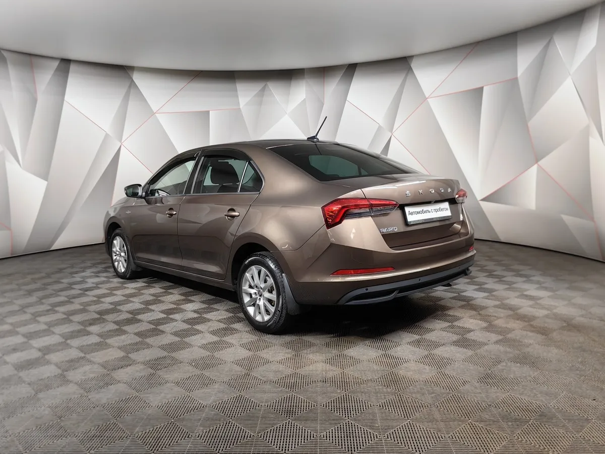 Skoda Rapid 1.6 AT (110 л.с.) Белый в АВИЛОН. Слайд №4