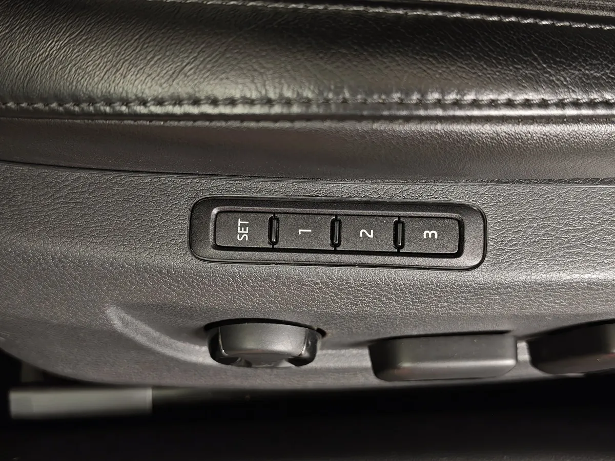 Skoda Superb 1.8 TSI DSG (180 л.с.) Белый в АВИЛОН. Слайд №22