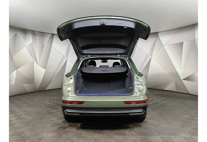 Audi Q5 2.0 TFSI S tronic quattro (249 л.с.) Advance Зеленый в АВИЛОН. Слайд №11