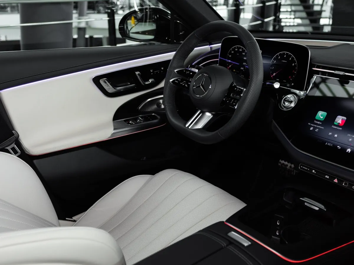 Mercedes-Benz E-Класс E 300 4MATIC (258 л.с.) Черный в АВИЛОН. Слайд №12