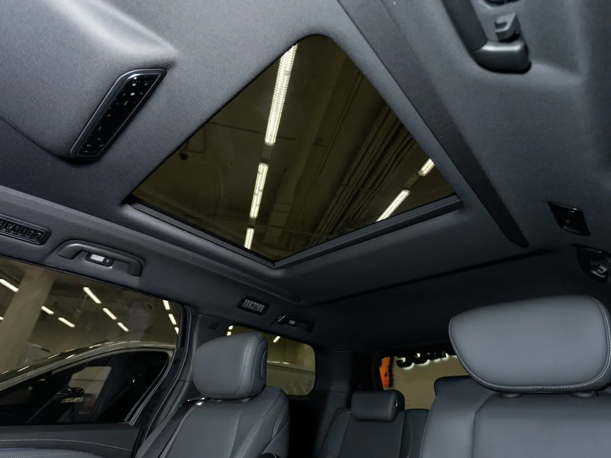 Sollers SP7 2.0T GDI 8AT FWD (224 л.с.) Черный в АВИЛОН. Слайд №12