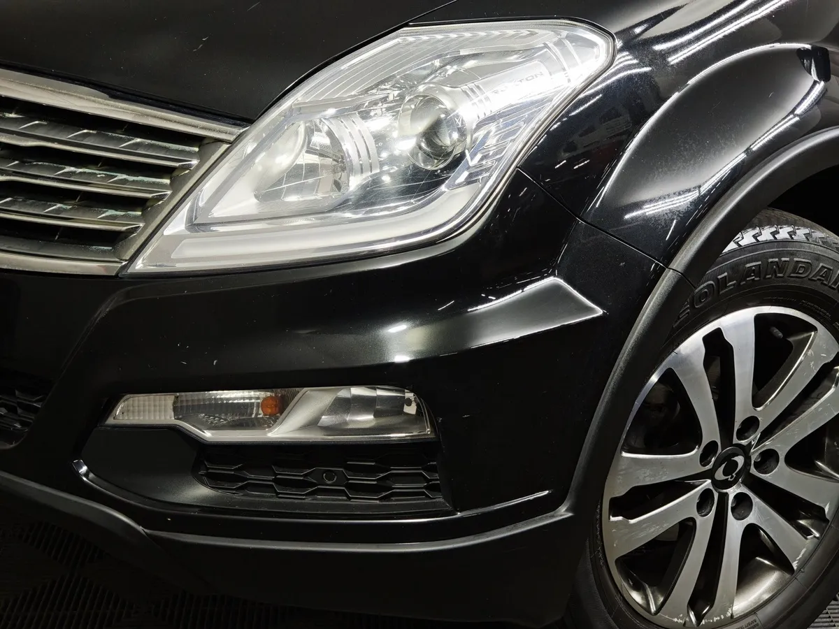 SsangYong Rexton 3.2 T-Tronic AWD (220 л.с.) Черный в АВИЛОН. Слайд №10