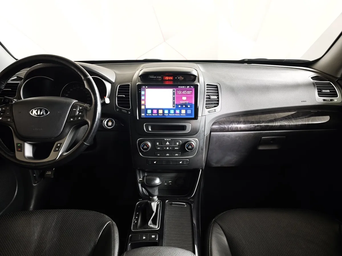 Kia Sorento 2.4 AT 4WD (175 л.с.) Comfort Коричневый в АВИЛОН. Слайд №15